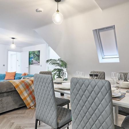 Writtle Massive 4 Bedroom Apartment With Parking In Gorgeous Countryside Location & Short Drive To Chelmsford City Centre Contractors Welcome Exteriér fotografie