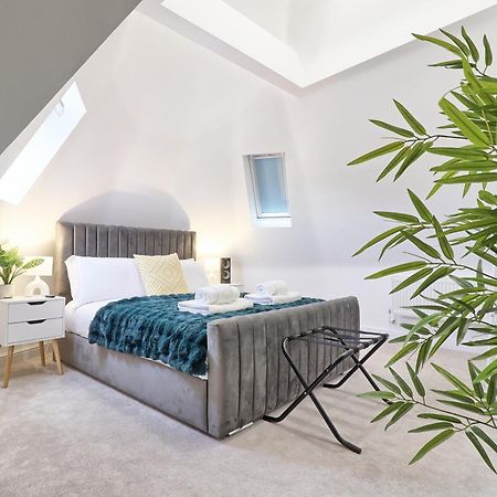Writtle Massive 4 Bedroom Apartment With Parking In Gorgeous Countryside Location & Short Drive To Chelmsford City Centre Contractors Welcome Exteriér fotografie