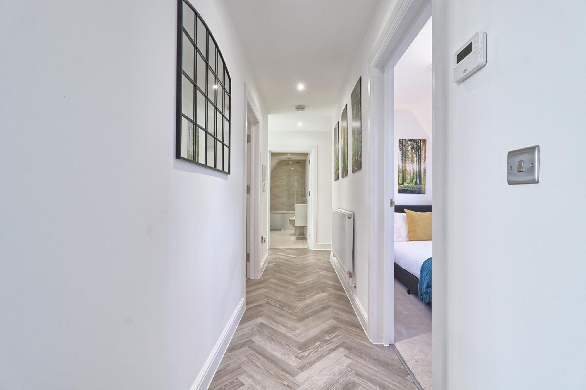 Writtle Massive 4 Bedroom Apartment With Parking In Gorgeous Countryside Location & Short Drive To Chelmsford City Centre Contractors Welcome Exteriér fotografie