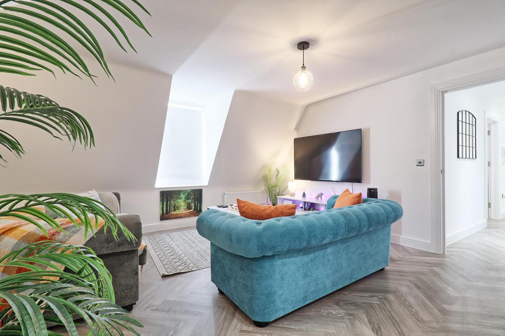 Writtle Massive 4 Bedroom Apartment With Parking In Gorgeous Countryside Location & Short Drive To Chelmsford City Centre Contractors Welcome Exteriér fotografie