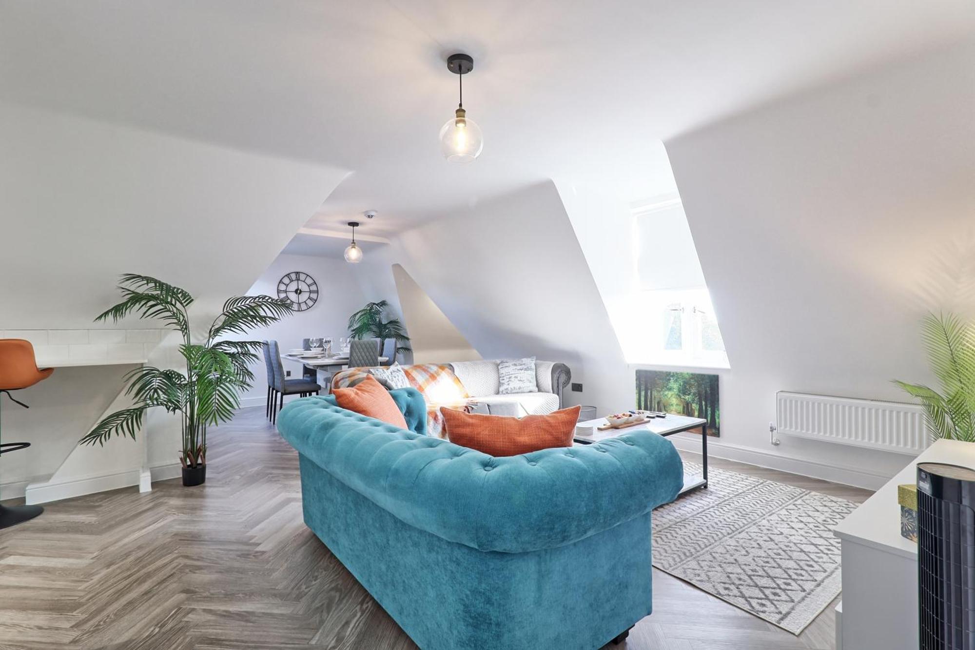Writtle Massive 4 Bedroom Apartment With Parking In Gorgeous Countryside Location & Short Drive To Chelmsford City Centre Contractors Welcome Exteriér fotografie