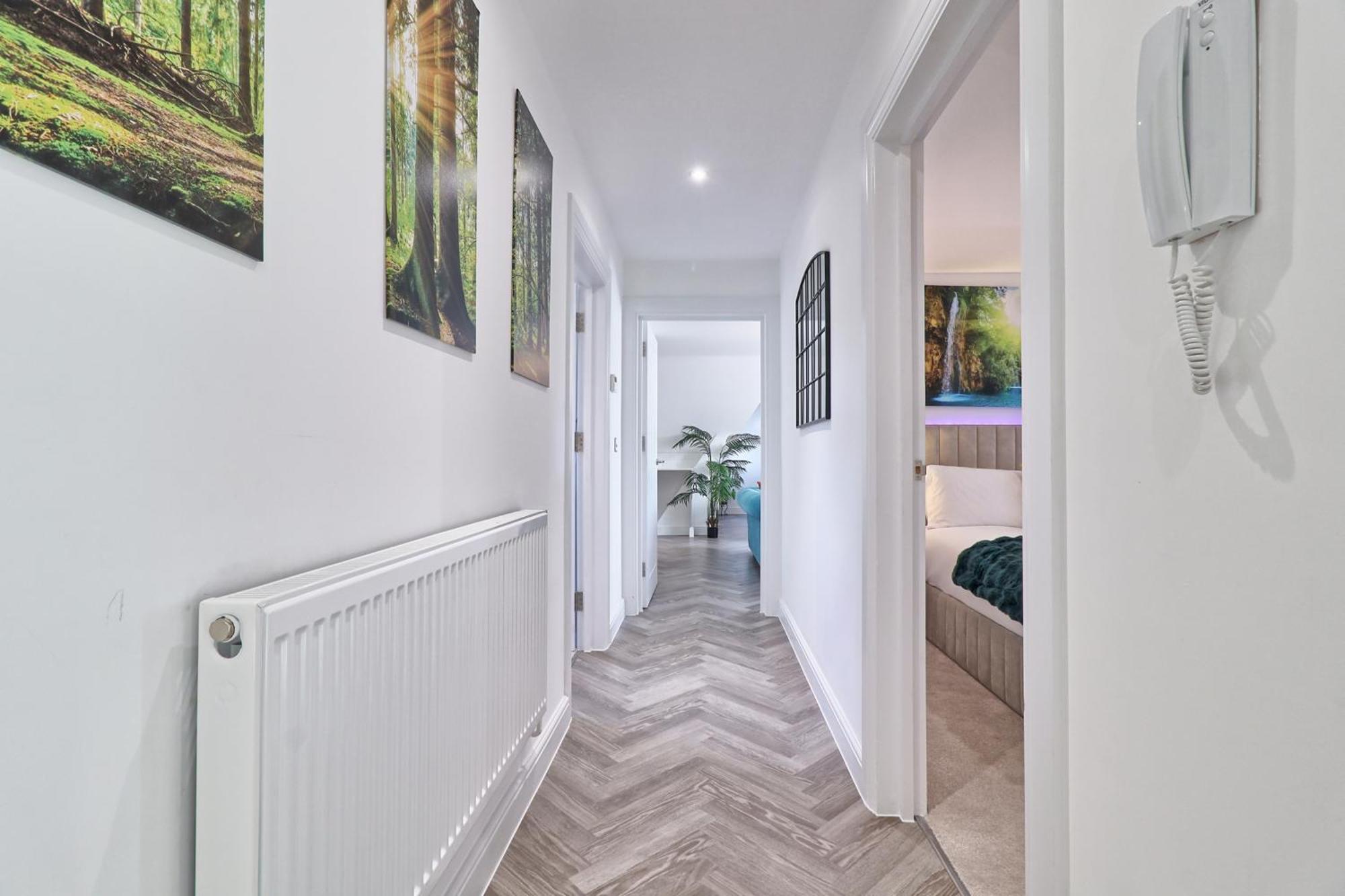 Writtle Massive 4 Bedroom Apartment With Parking In Gorgeous Countryside Location & Short Drive To Chelmsford City Centre Contractors Welcome Exteriér fotografie